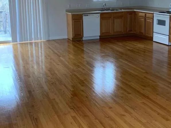 (undisclosed Address), Worcester, MA 01604