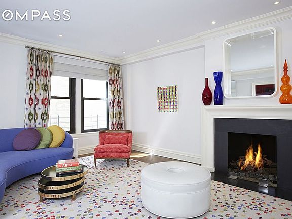 4th image of 136 E 64th St APT 3E