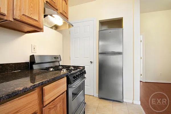 Rented by EXR | media 7