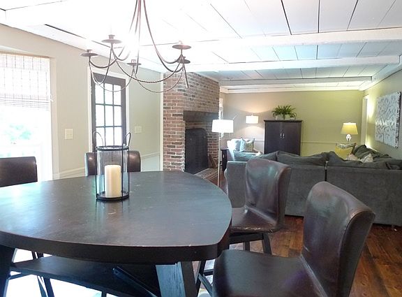 3rd image of 3523 Fox Hollow Ln