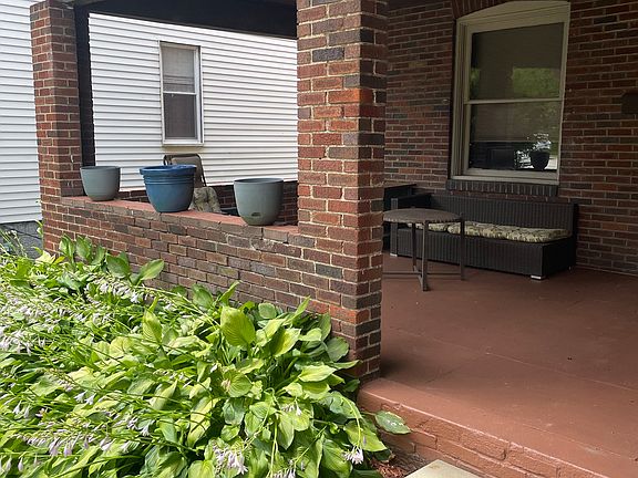 3rd image of 3130 McCloy Ave