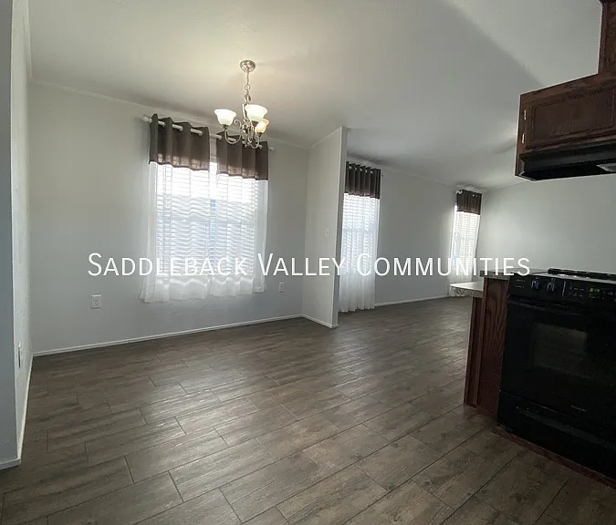 1925 E Murray St #18 — Photo 4