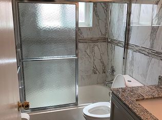 8571 NW 25th St, Sunrise, FL 33322