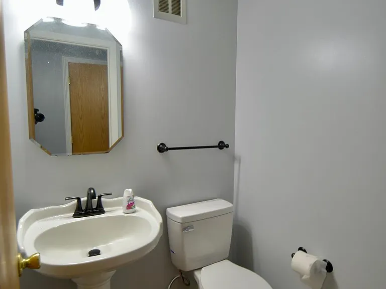 First floor 1/2 bath