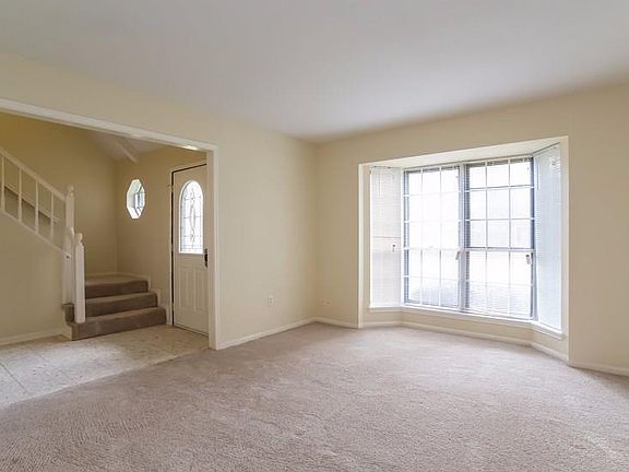 3rd image of 10114 Grassy Cove Dr