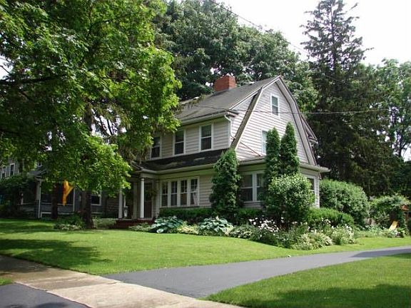 Main Photo