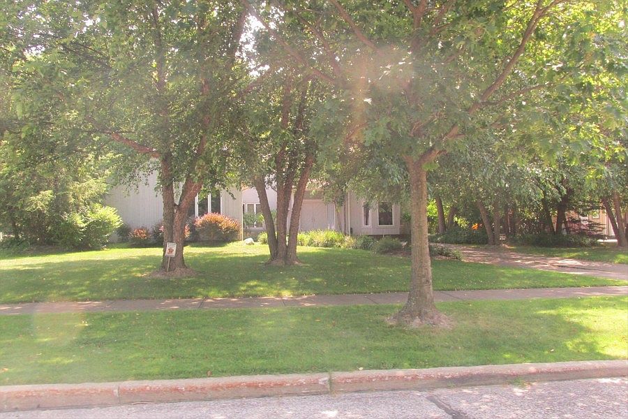 1st image of 200 Jackson Dr