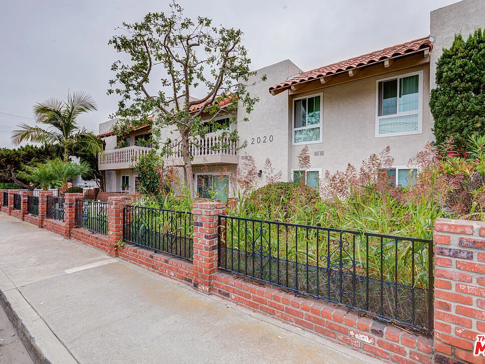 2020 Graham Ave #206