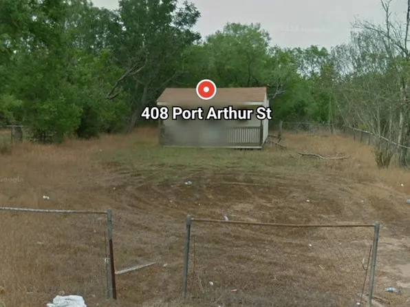 408 Port Arthur St, Luling, TX 78648