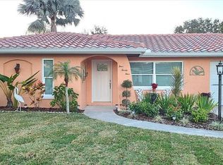 424 Maplewood Dr, Oldsmar, FL 34677