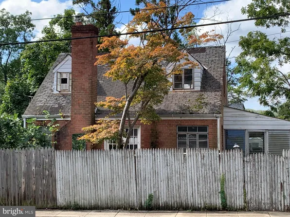 6008 Bryn Mawr Ave, Glen Echo, MD 20812