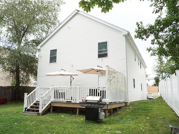 4th image of 12 Thomas Ave