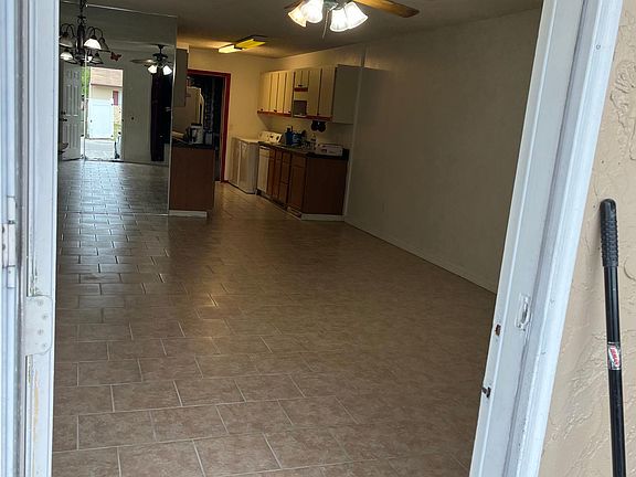 3rd image of 757 W Rosewood Ln