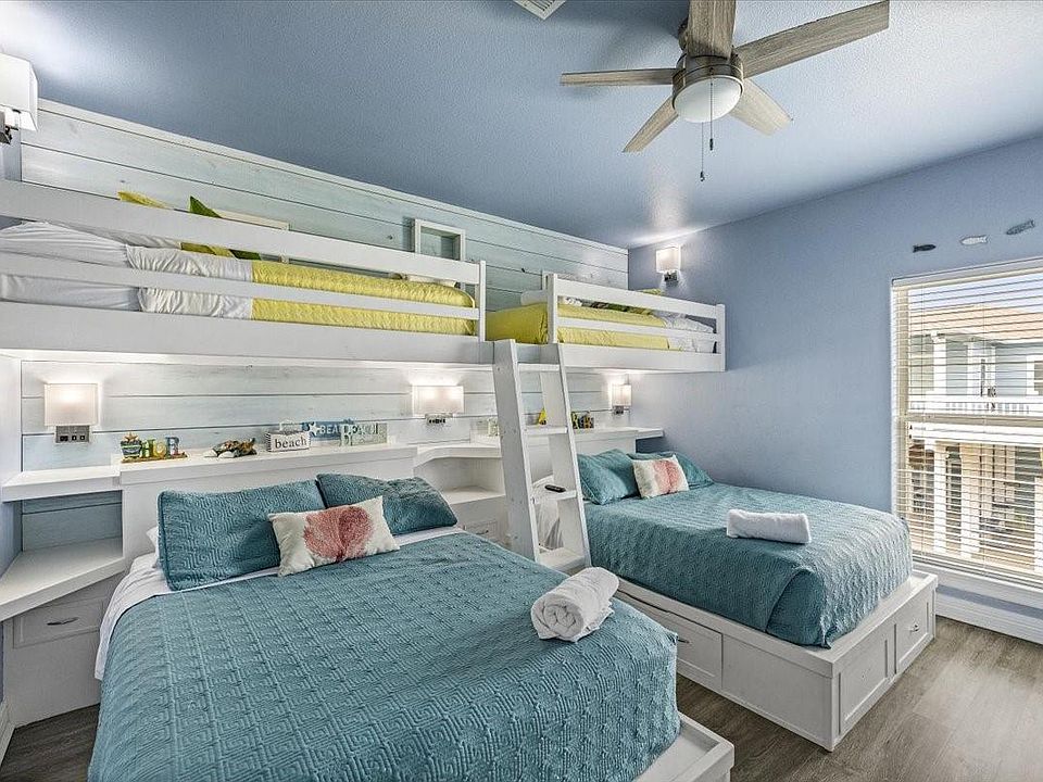 1st image of 931 Tidelands Dr