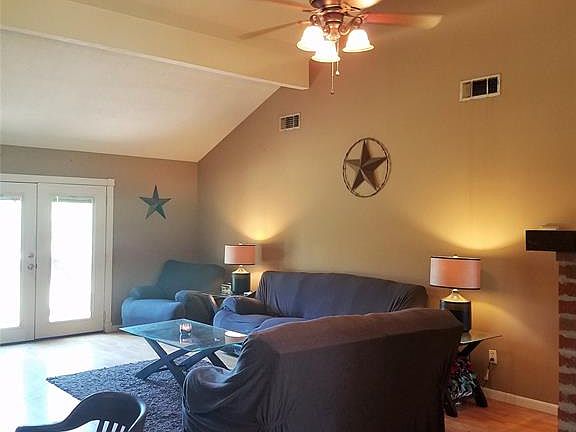 4th image of 1216 S Country Club Dr