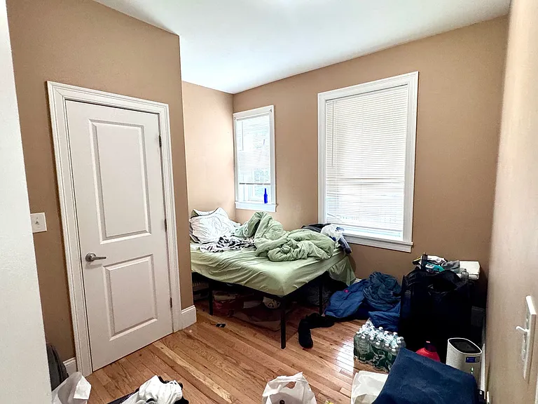 28 Lothian Rd #2 — Photo 9