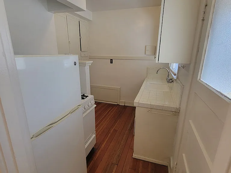 1135 Lodi Pl #2/5 — Photo 10