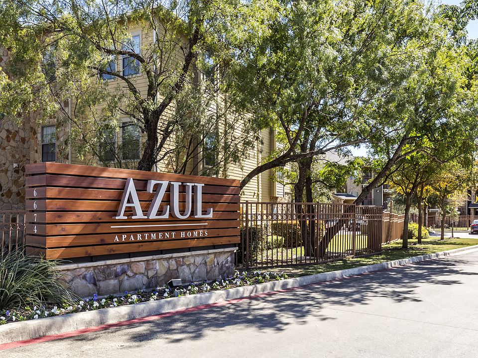 Azul driveway