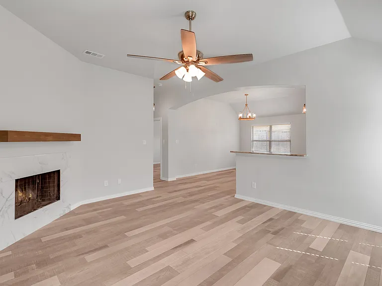 21_living kit IMG_9725_mls_10142022