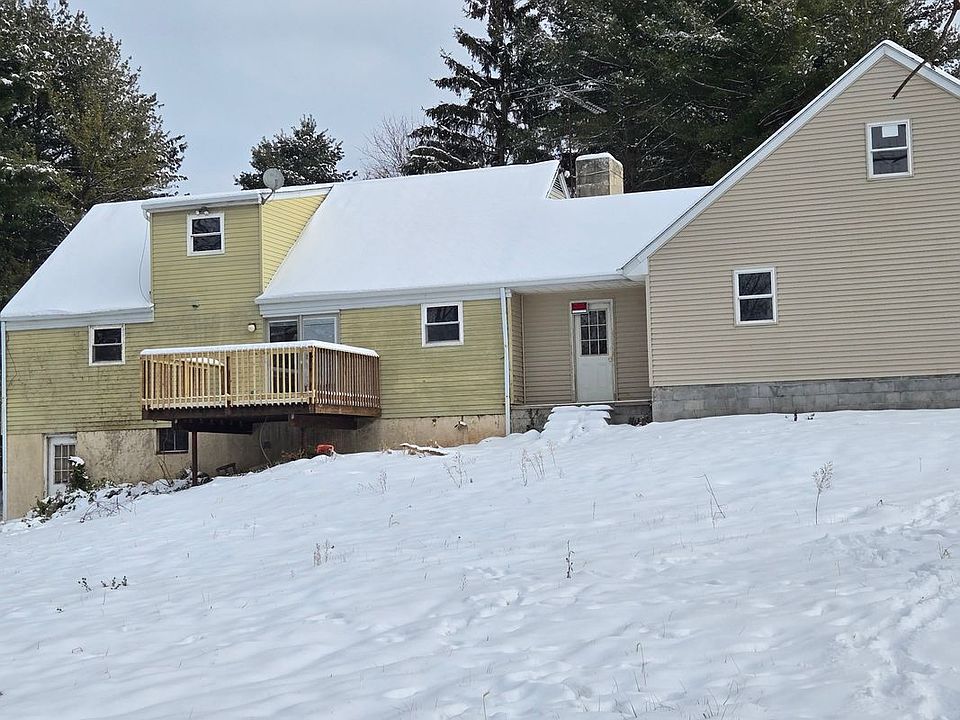 2nd image of 128 Valley Green Dr