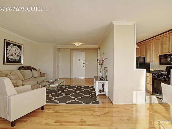 2nd image of 115 E 87th St APT 39E