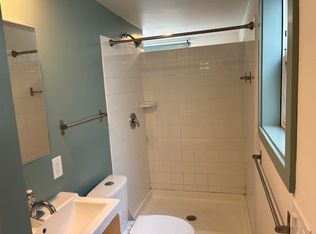 14 Howe St APT G, Seattle, WA 98109