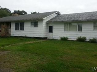 240 Williams Rd, Hawley, PA 18428