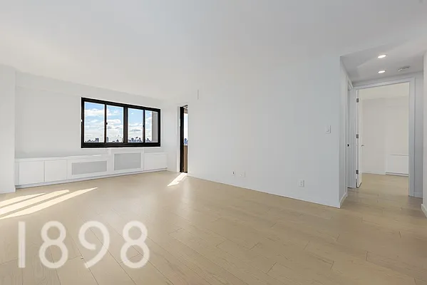 Rented by A&E Real Estate Management | media 25