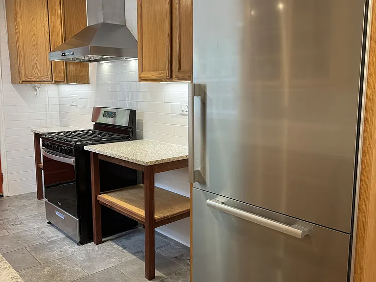 808 Berkeley St — Photo 5