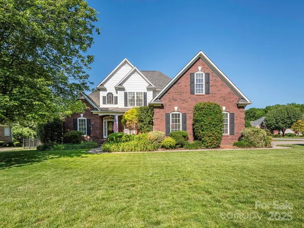 725 Old State St SW, Concord, NC 28027