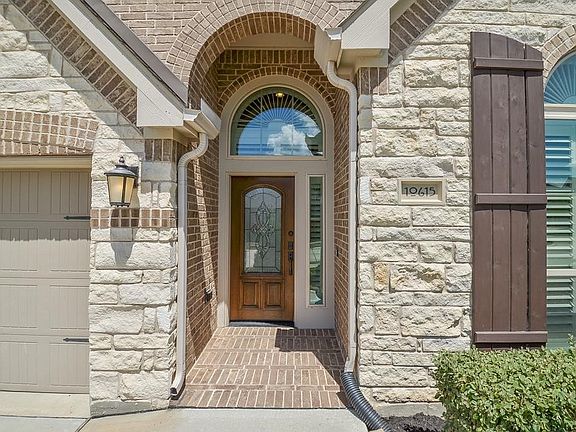 3rd image of 10615 E Aliana Trace Dr