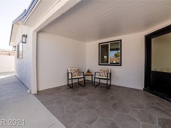 5th image of 3000 Black Forest Dr