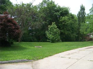 722 Fernwood Ter, Lake Saint Louis, MO 63367