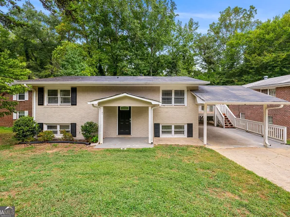 78 Candlelight Ln SW, Atlanta, GA 30331