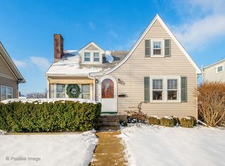 316 N Walnut St, Elmhurst, IL 60126