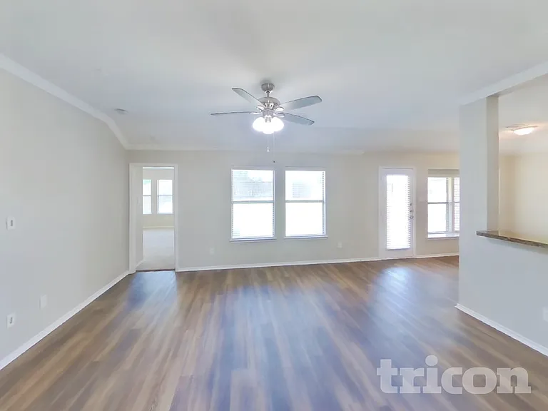 12116 Longstone Dr — Photo 3
