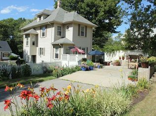 62 Beaver St, Franklin, MA 02038