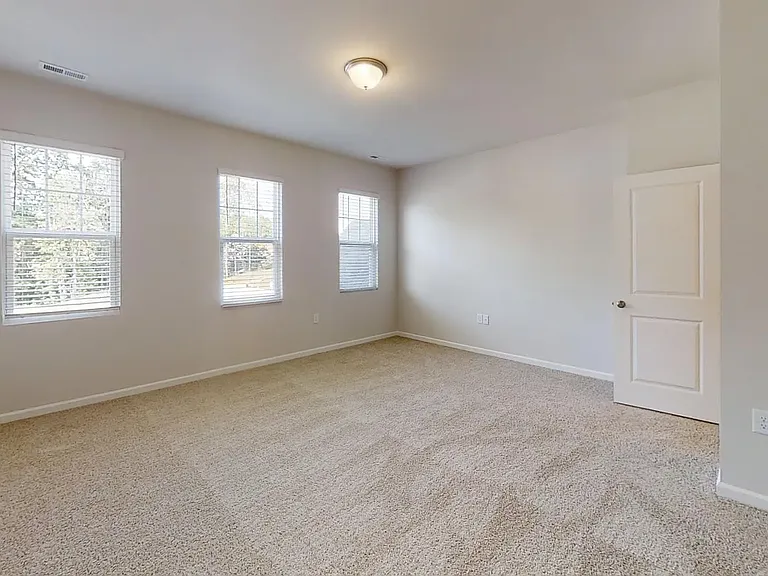 333 Whispering Wind Way — Photo 4
