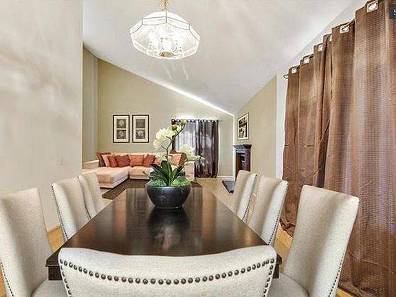 4th image of 1590 Pablo Ln