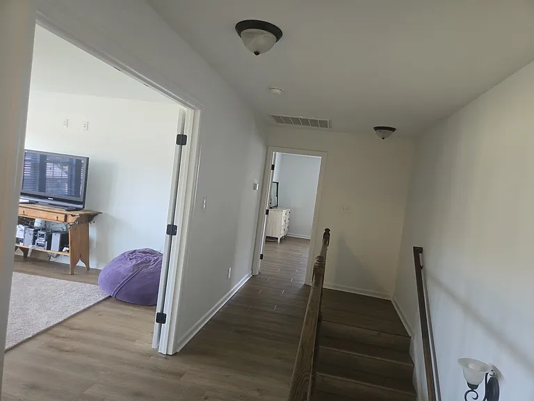 238 Seaton Ave — Photo 9