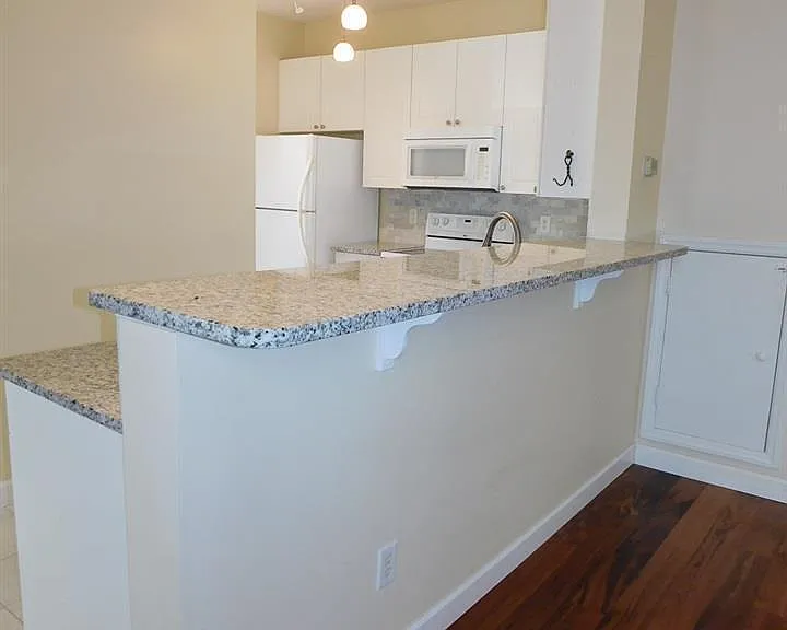 2008 Metacomet Way — Photo 12