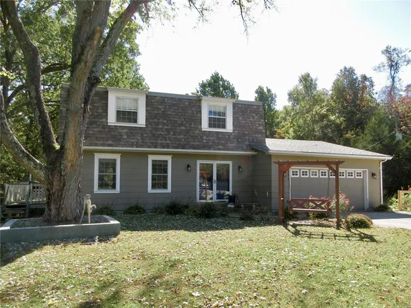 311 Union Hill Rd, Fairview Heights, IL 62208