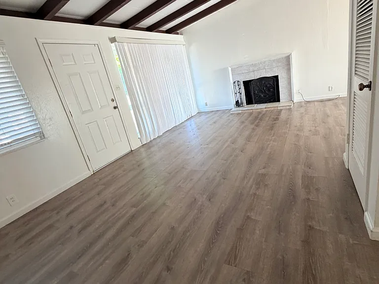 10 Tasco Ct — Photo 9