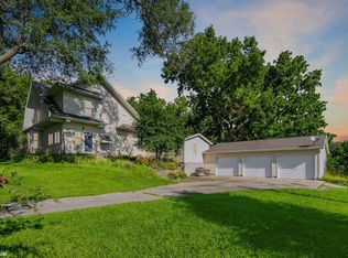 1105 295th St, State Center, IA 50247