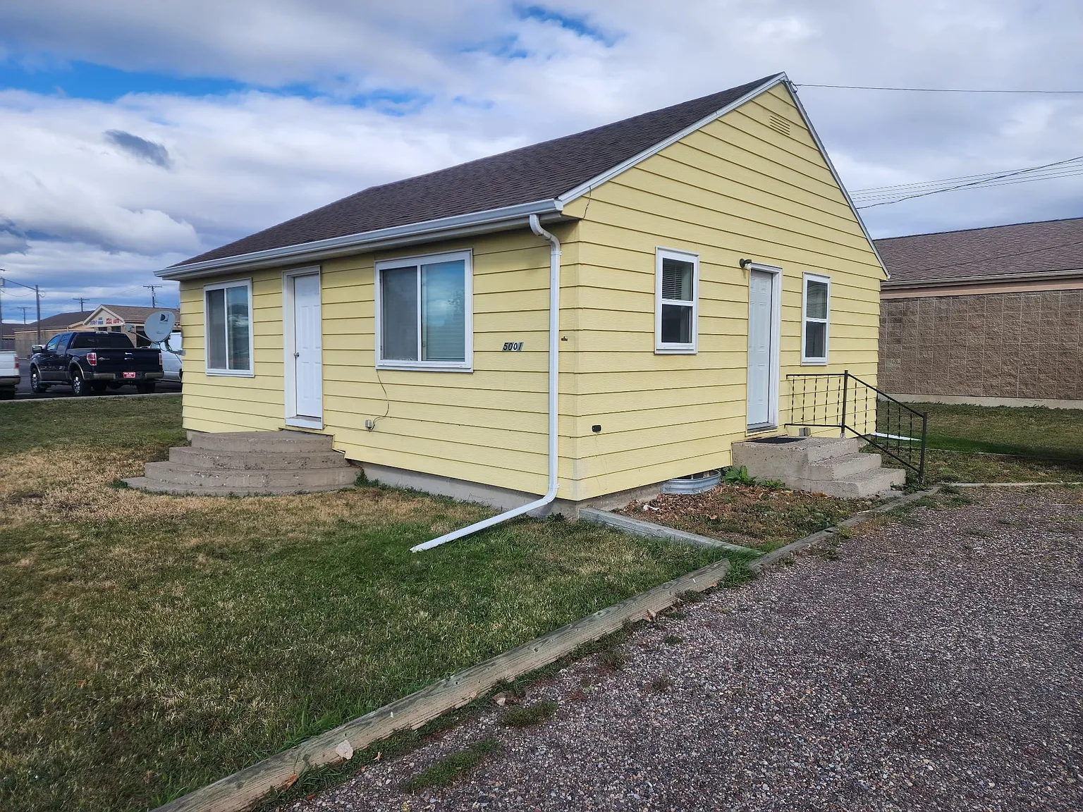2 bed, 800 sqft, $1,200 — Photo 2