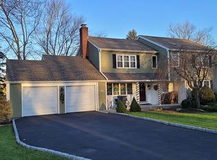 61 Woolsley Ave, Trumbull, CT 06611