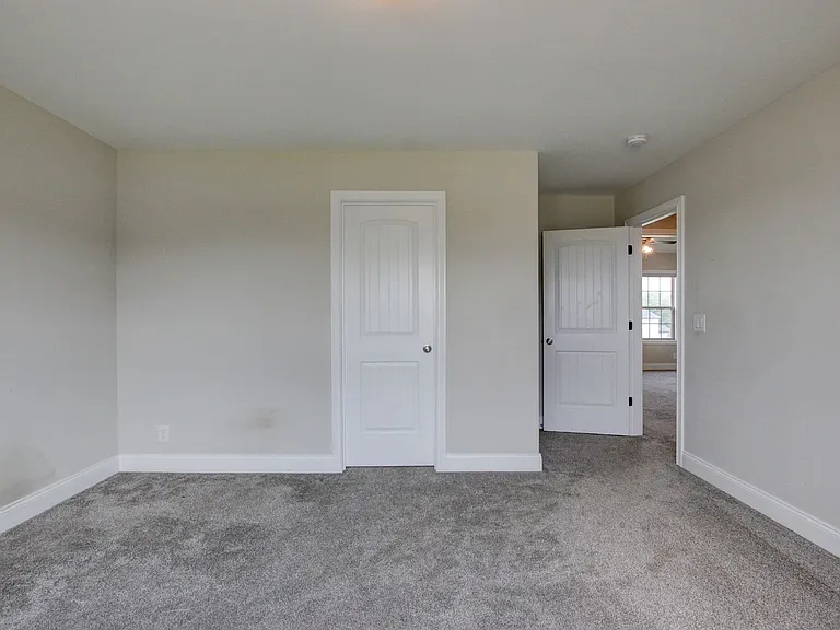 230 Cotoneaster Ln — Photo 15