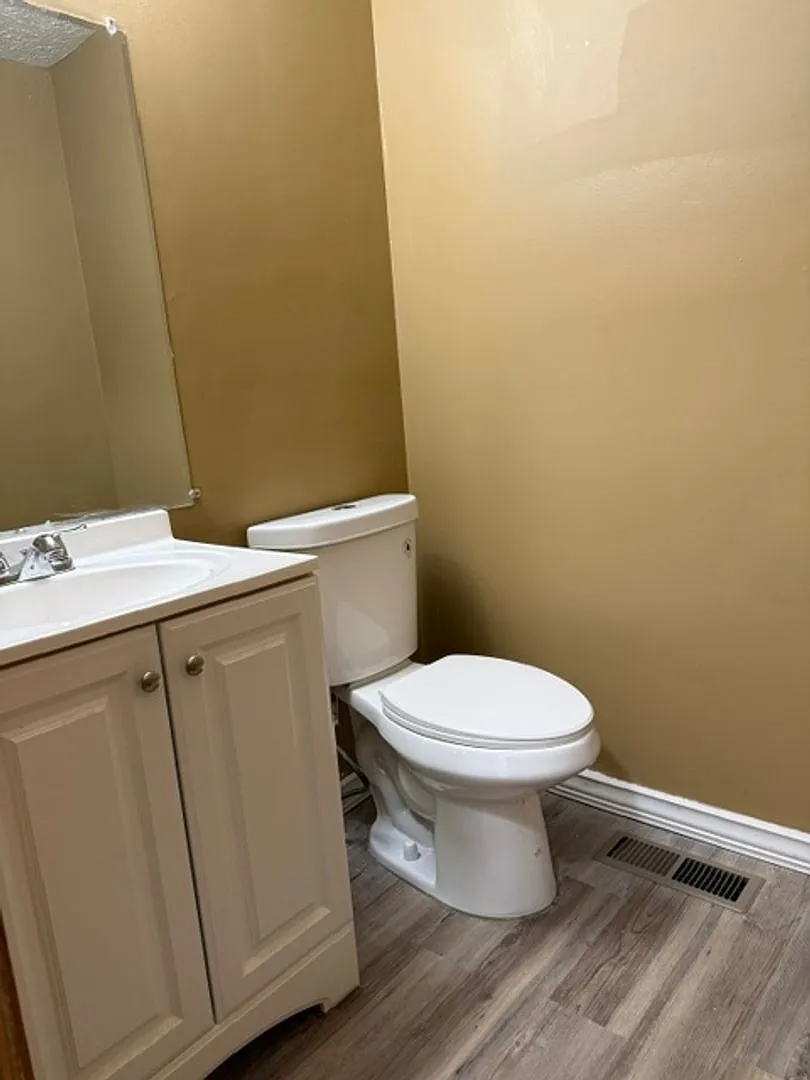 Charming 3-Bedroom Property in Prime Location — Photo 4