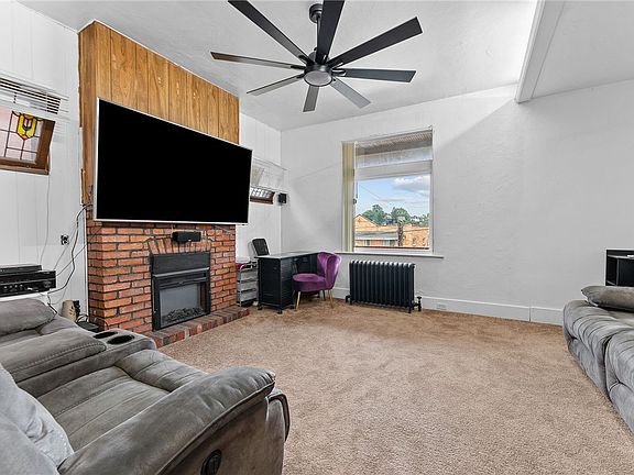 4th image of 100 Owendale Ave
