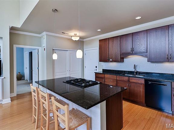 5th image of 2211 S Grand Blvd APT 310